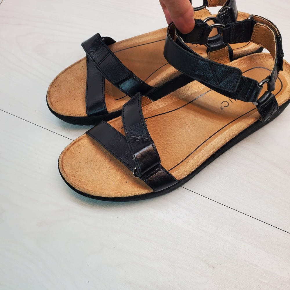 Vionic Kayan Black Leather Orthotic Platform Sandals Womens 9 Ergonomic Gorpcore